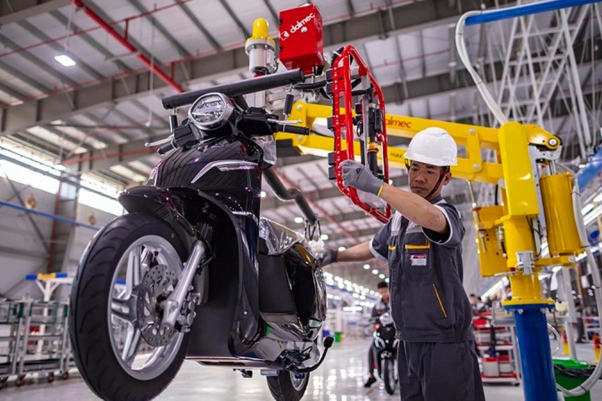 Dịch Vụ Sửa Chữa Xe Máy Điện VinFast Tại Showroom 3S VinFast Hà Thành – Khắc Phục Nhanh Chóng, Chuyên Nghiệp