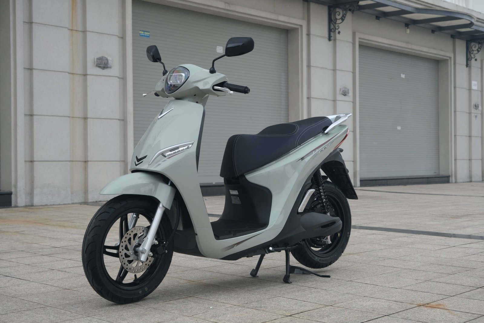 Phụ Kiện Dành Cho Xe Máy Điện VinFast