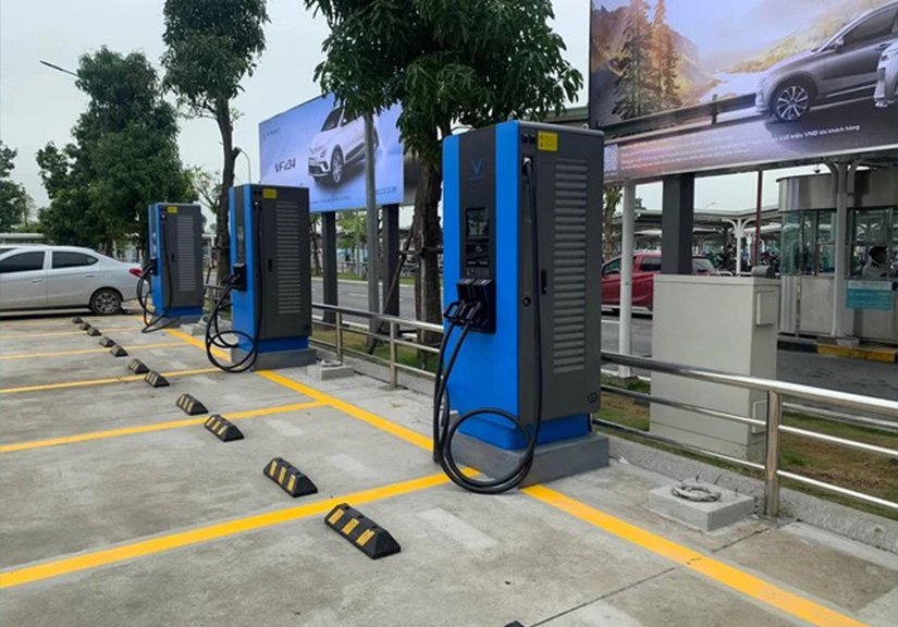 Hệ thống trạm sạc ô tô điện VinFast đang triển khai mở rộng trên cả nước